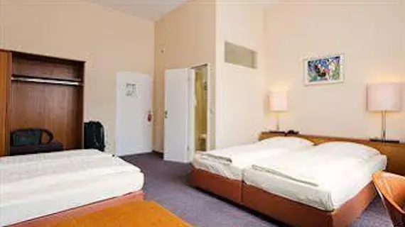 Rewari Hotel Berlin | Berlin (ve civarı) - Friedrichshain-Kreuzberg - Kreuzberg