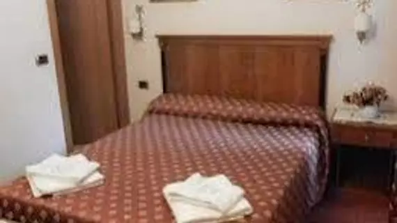 B&B 3 Coins Trevi Fountain | Lazio - Roma (ve civarı) - Roma Kent Merkezi - Rione II Trevi