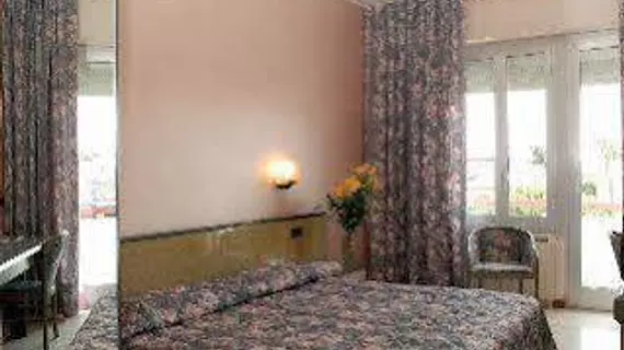 Hotel Cristallo | Liguria - Savona (il) - Varazze