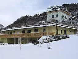 Hotel Karinhall | Trentino-Alto Adige - Trento İli - Trento