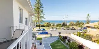 Burleigh Point Holiday Apartments