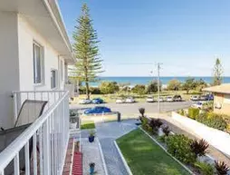 Burleigh Point Holiday Apartments