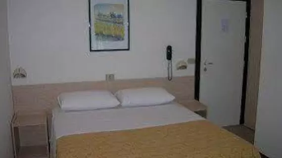 Hotel Continental | Marche - Pesaro and Urbino (vilayet) - Pesaro