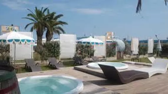 Residence Villa Dei Pini | Emilia-Romagna - Rimini - Marina Centro