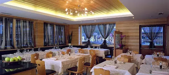 Hotel Ariston | Trentino-Alto Adige - Trento İli - Madonna di Campiglio