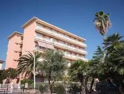 Residence Laura | Liguria - Imperia (il) - Bordighera