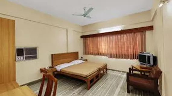 Hotel Meru | Maharaştra - Pune Bölgesi - Pune