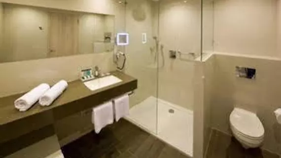 Van der Valk Airporthotel Düsseldorf | Kuzey Ren-Westfalia - Düsseldorf (ve civarı) - Düsseldorf