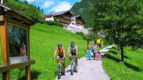 Hotel Interski | Trentino-Alto Adige - Güney Tirol (il) - Santa Cristina Val Gardena