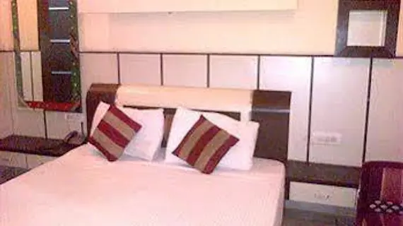 Hotel S.P.B 87 | Batı Delhi - Ulusal Eyalet Başkenti Delhi - Delhi (ve civarı) - Yeni Delhi - Karol Bagh