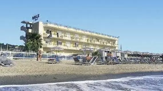 Residence Sole | Liguria - Savona (il) - Albenga