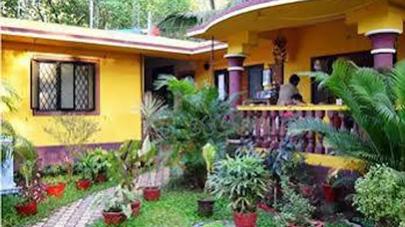 Yellow House | Goa - Kuzey Goa - Vagator