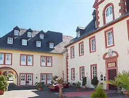 Romantik Schloßhotel Kurfürstliches Amtshaus Dauner Burg | Rhineland-Palatinate - Vulkaneifel - Daun