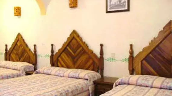 Hotel Posada Camelinas | Michoacan - Morelia (ve civarı) - Patzcuaro