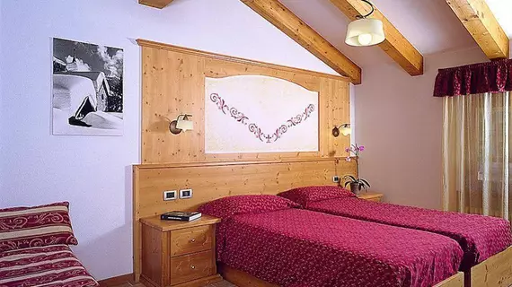 Hotel Ariston | Trentino-Alto Adige - Trento İli - Madonna di Campiglio