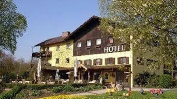 Landhotel Bayerische Alm | Bavyera - Burghausen