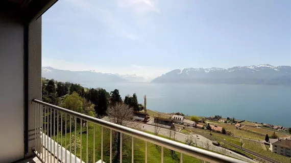 Prealpina | Vaud Kantonu - Lavaux-Oron District - Chexbres