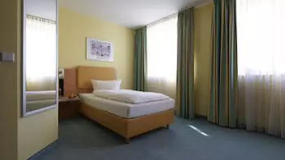 InterCityHotel Berlin | Berlin (ve civarı) - Friedrichshain-Kreuzberg - Friedrichshain