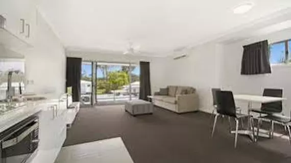 Cooroy Luxury Motel Apartments Noosa | Queensland - Noosa - Cooroy