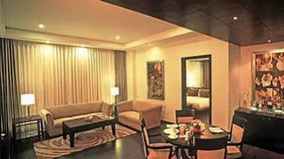 Park Plaza, Noida | Batı Delhi - Ulusal Eyalet Başkenti Delhi - Delhi (ve civarı) - Noida