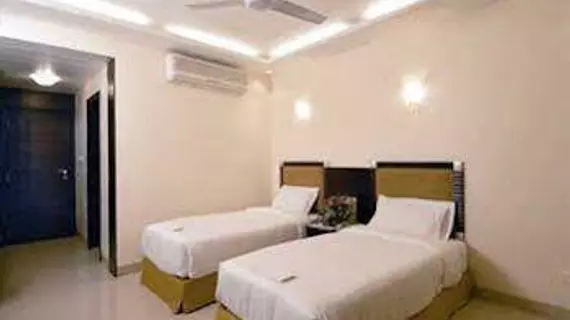 Raunak International Hotel | Batı Delhi - Ulusal Eyalet Başkenti Delhi - Delhi (ve civarı) - Yeni Delhi - Karol Bagh