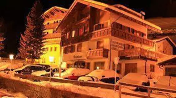 Hotel Genziana | Veneto - Belluno (vilayet) - Livinallongo del Col di Lana - Arabba