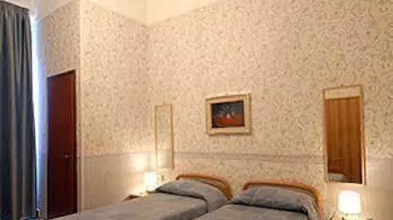 Hotel Bel Soggiorno | Liguria - Cenova (il) - Ponente - Cenova (ve civarı) - Cenova