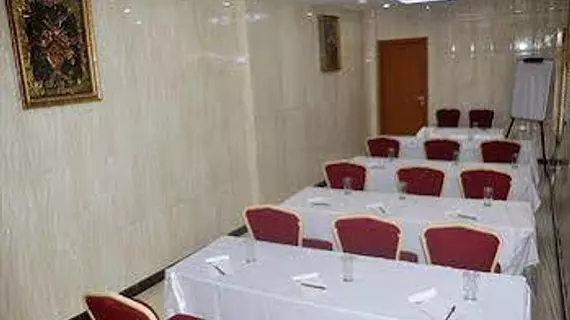 Peace Inn Chennai | Tamil Nadu - Tiruvallur - Chennai (ve civarı) - Chennai - Fort Tondiarpet - Merkez Chennai