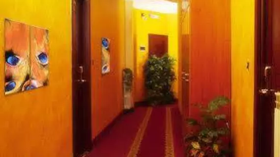 Hotel Bengasi | Piedmont - Turin (ve civarı) - Moncalieri