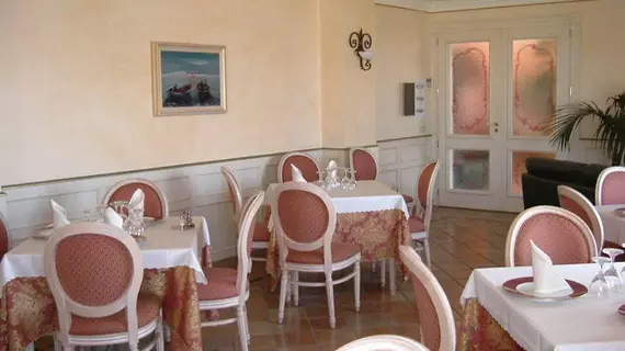 Hotel Ristorante La Lampara | Calabria - Catanzaro (vilayet) - Gizzeria