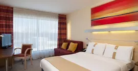 Holiday Inn Express Zürich Airport | Zürih Kantonu - Dielsdorf District - Ruemlang