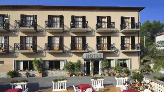 Albergo Ristorante San Matteo | Liguria - Imperia (il) - San Bartolomeo al Mare