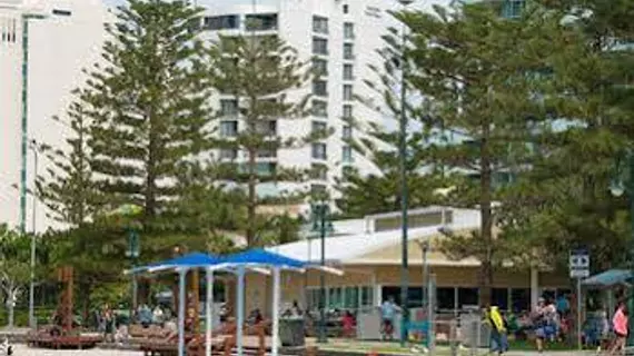 Sandy Point Beach Resort | Queensland - Gold Coast (Altın Sahil) - Labrador