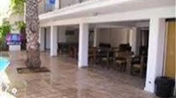 Pavlinia Hotel & Apartments | Larnaka Bölgesi - Ayia Napa