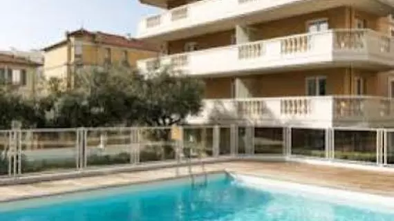 Adagio Access Nice Magnan | Provence - Alpes - Cote d'Azur - Nice (ve civarı) - Les Baumettes