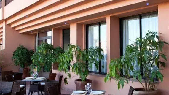 Red Hotel Marrakech | Marakeş (ve civarı) - Marrakech - Hivernage