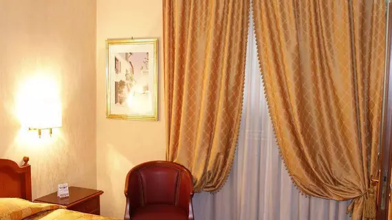 Hotel Pace Helvezia | Lazio - Roma (ve civarı) - Roma Kent Merkezi - Rione II Trevi