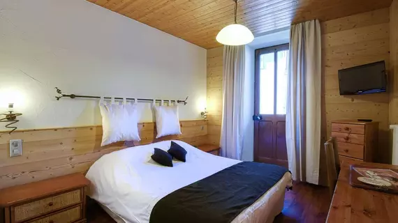 Logis Hotel Du Commerce | Auvergne-Rhone-Alpes - Haute-Savoie (bölge) - Thones