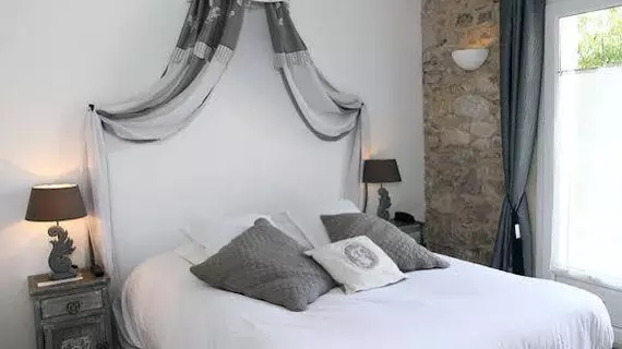 Logis Hôtel Déjeunez Sous L'Arbre | Provence - Alpes - Cote d'Azur - Bouches-du-Rhone (bölge) - Aix-en-Provence (ve civarı) - Rousset