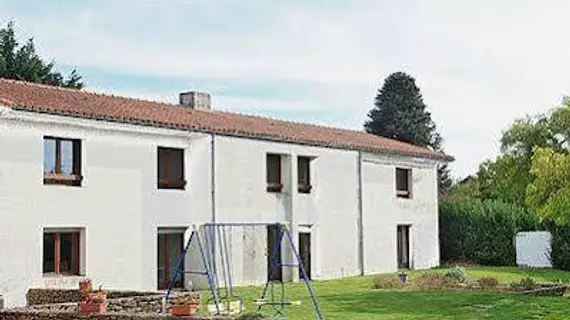 Hotel du Cheval Blanc | Nouvelle-Aquitaine - Deux-Sevres (bölge) - Cerizay