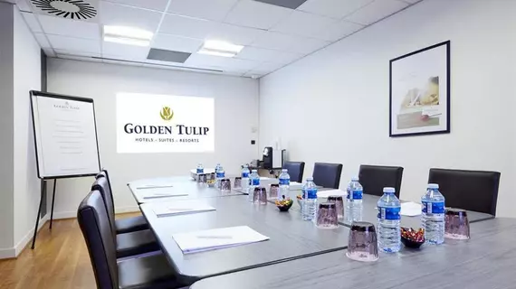 Golden Tulip Aix-Les-Bains - Hôtel le Garden | Auvergne-Rhone-Alpes - Savoie (bölge) - Aix-les-Bains (ve civarı) - Aix-les-Bains - Aix-les-Bains Kent Merkezi