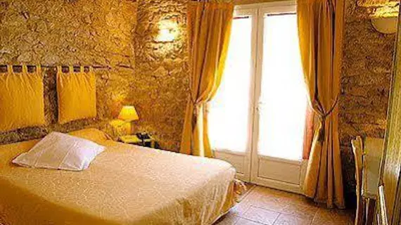 Logis Hôtel Déjeunez Sous L'Arbre | Provence - Alpes - Cote d'Azur - Bouches-du-Rhone (bölge) - Aix-en-Provence (ve civarı) - Rousset