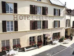 Hotel L' Ecu | Bourgogne-Franche-Comte - Cote d'Or (bölge) - Montbard