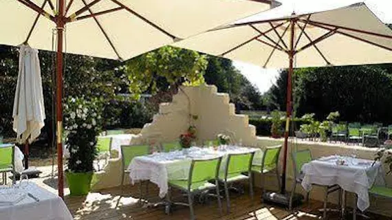 Logis Le Pont Bernet | Nouvelle-Aquitaine - Gironde (bölge) - Bordeaux (ve civarı) - Le Pian-Medoc