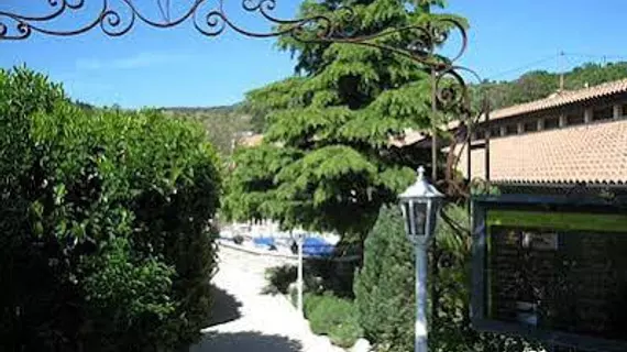 Logis Hôtel Le Vieil Amandier | Provence - Alpes - Cote d'Azur - Var - Draguignan (ve civarı) - Trigance