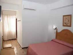 Hostal París | Andalucia - Cadiz (vilayet) - Campo de Gibraltar - La Linea de la Concepcion