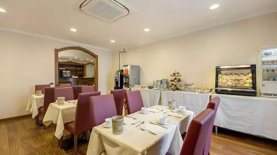 Romoli Hotel | Lazio - Roma (ve civarı) - Roma Kent Merkezi - San Giovanni