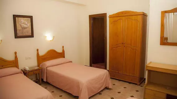 Hostal París | Andalucia - Cadiz (vilayet) - Campo de Gibraltar - La Linea de la Concepcion