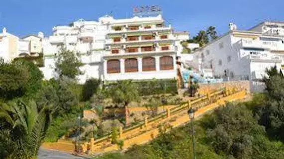 Hotel Jose Cruz | Andalucia - Malaga İli - La Axarquía - Nerja