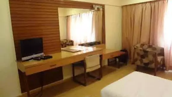 Hotel Juhu Plaza | Maharaştra - Raigad - Bombay (ve civarı) - Bombay - Malad - Batı Banliyöleri